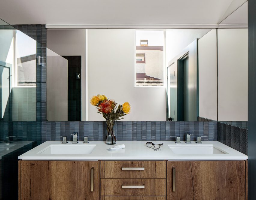 Boathouse Bungalow by Best Practice Architecture