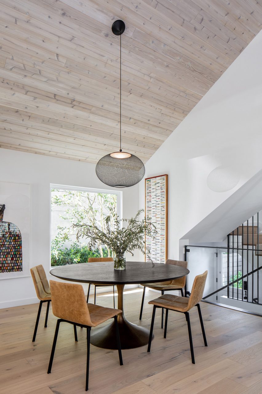 Boathouse Bungalow by Best Practice Architecture