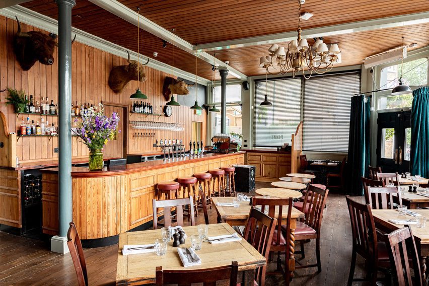 The Bull and Last bar and restaurant