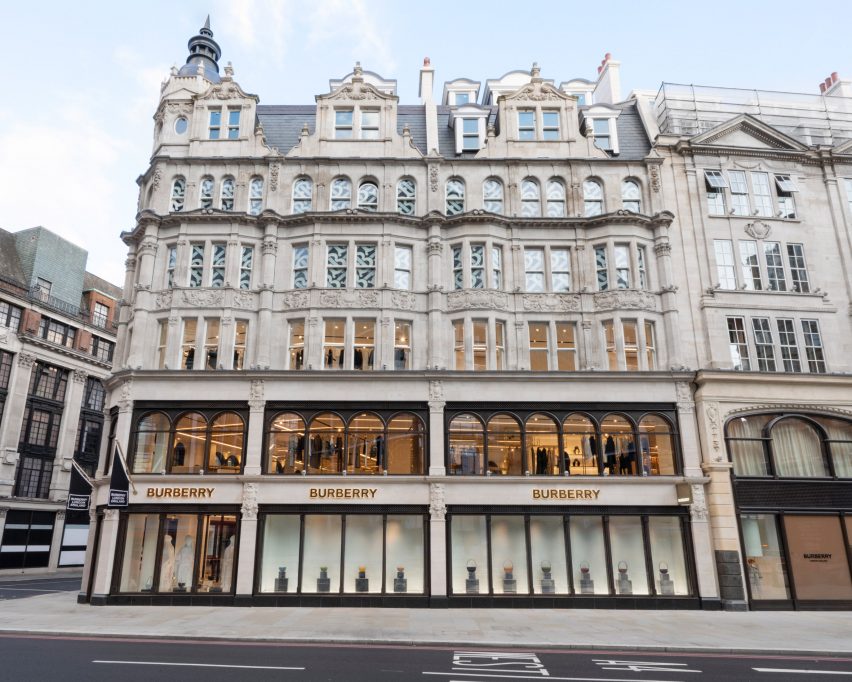 Burberry London flagship No.1 Sloane Street by Vincenzo De Cotiis