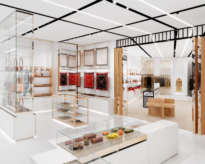 Burberry London flagship No.1 Sloane Street by Vincenzo De Cotiis