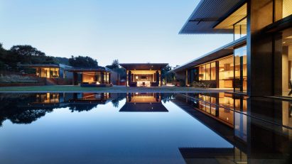 California Meadow House by Olson Kundig