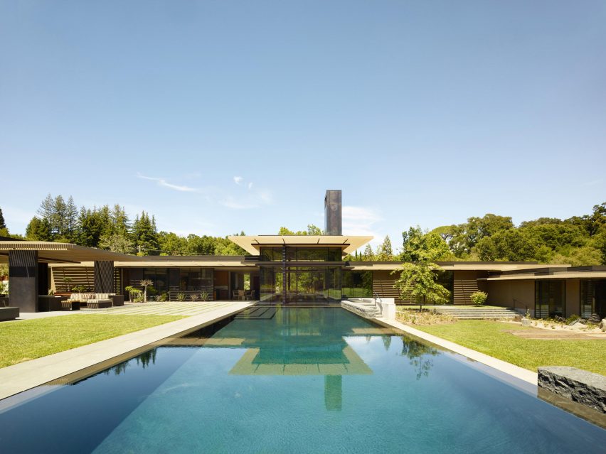 California Meadow House by Olson Kundig