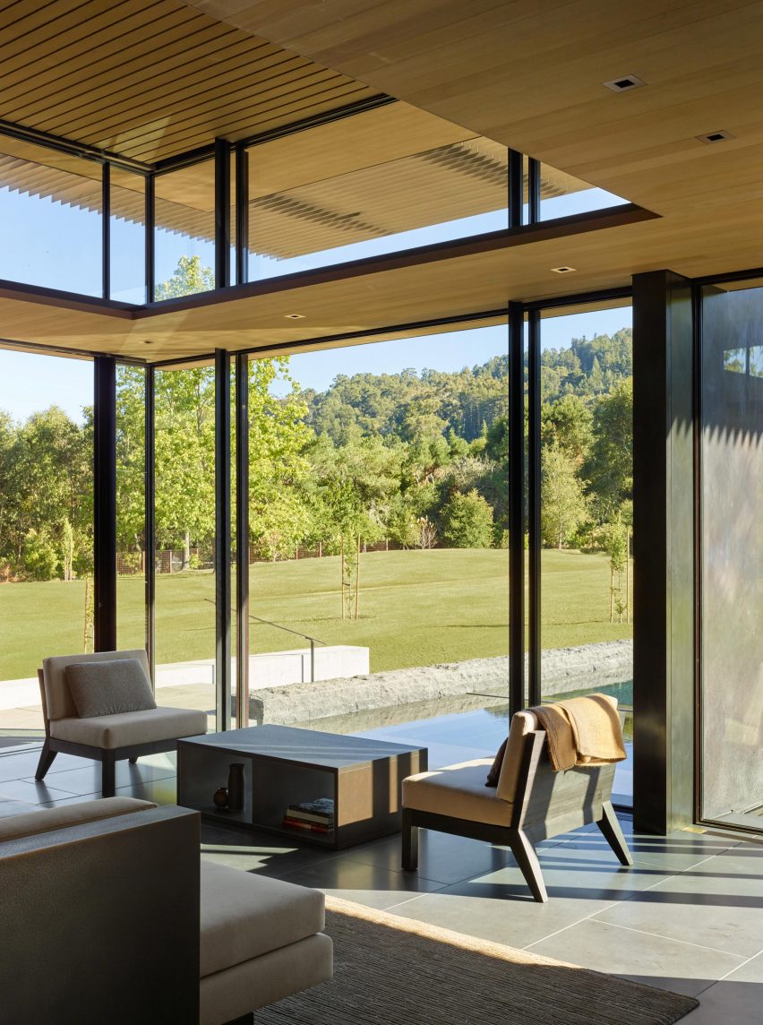 California Meadow House by Olson Kundig