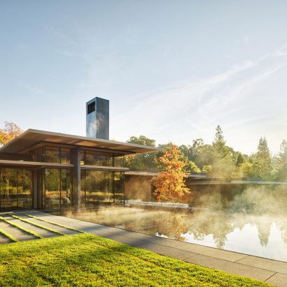 California Meadow House by Olson Kundig