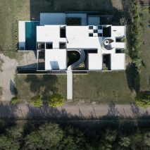 Casa Mono by Patio Estudio