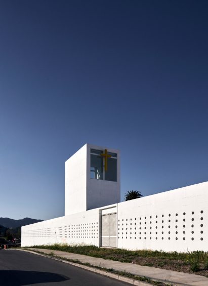 Sebastián Irarrázaval Arquitectos was informed by citadels