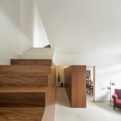 Ruy 1949 Duplex by Machado Igreja / Arquitectos