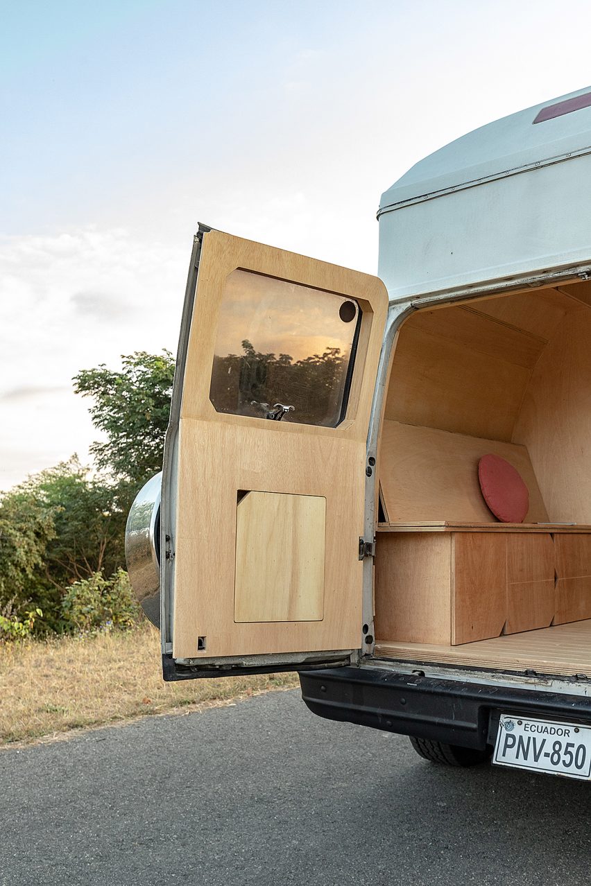 Dodo Van by Juan Alberto and Andrade Maria Jose