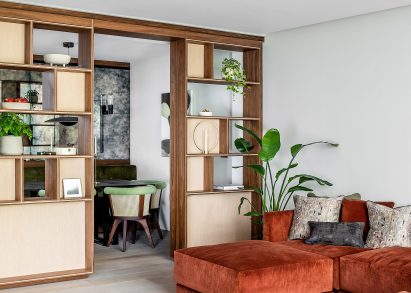 Open shelving joinery
