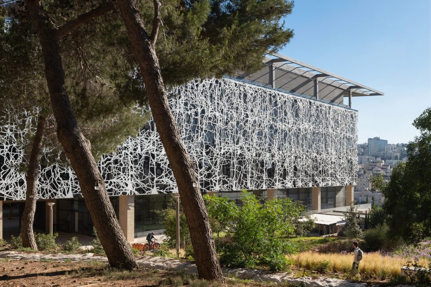 The exterior of Edmond and Lily Safra Center for Brain Sciences