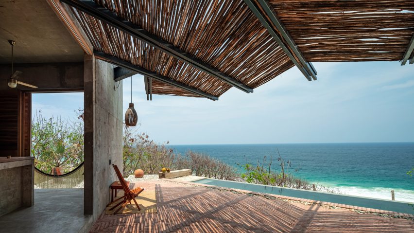 A view onto the ocean from inside Casa del Sapo