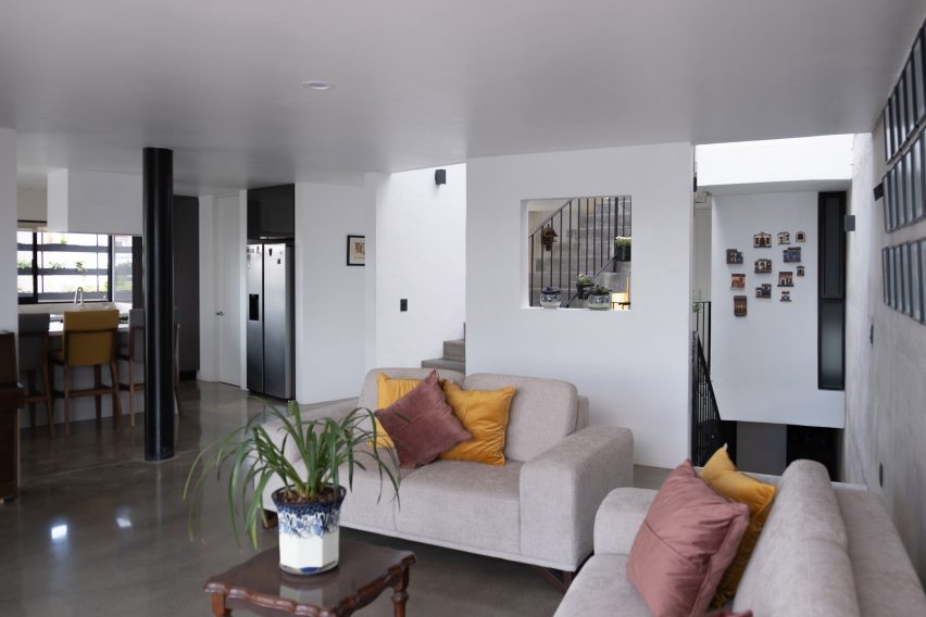 Frame House by Gestalt Associates