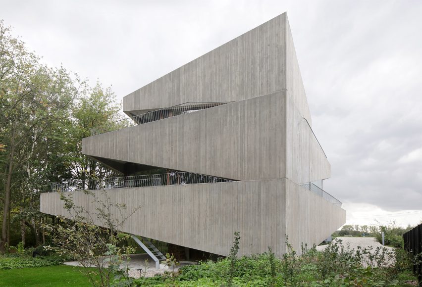 House N-DP in Mechelen, Belgium, by Graux & Baeyens