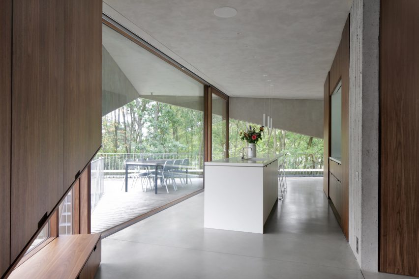 House N-DP in Mechelen, Belgium, by Graux & Baeyens