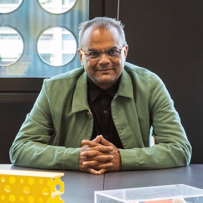 Portrait of Hanif Kara, co-founder of AKT II