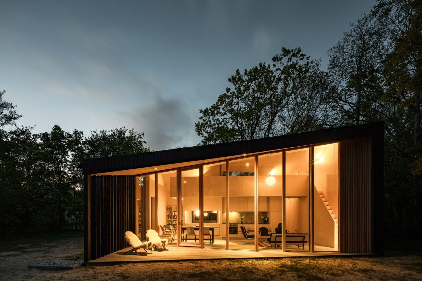 Holiday Home by Orange Architects