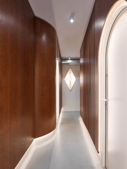 The hallway of Paris Dental Studio