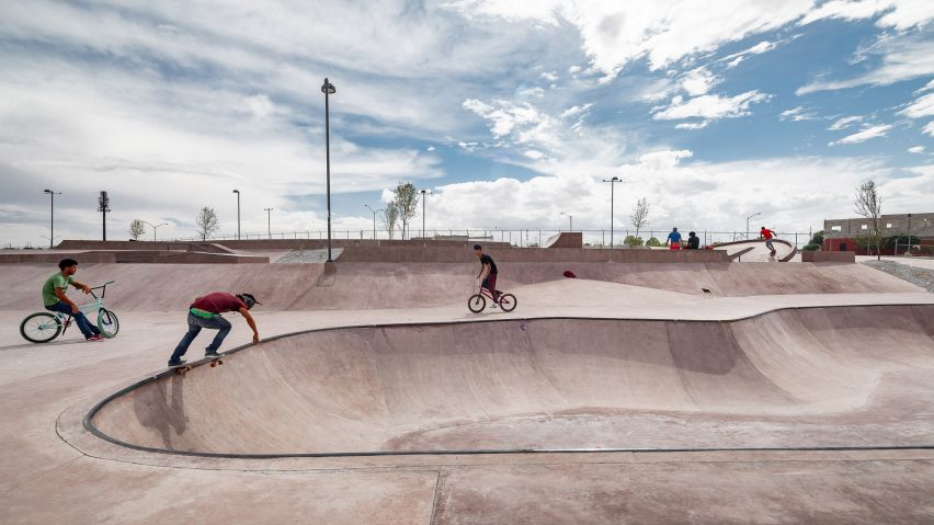 Skaters at La Duna