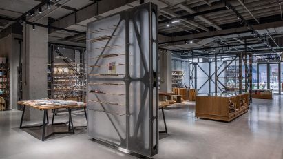 Mumokuteki Concept Bookstore by LUO Studio