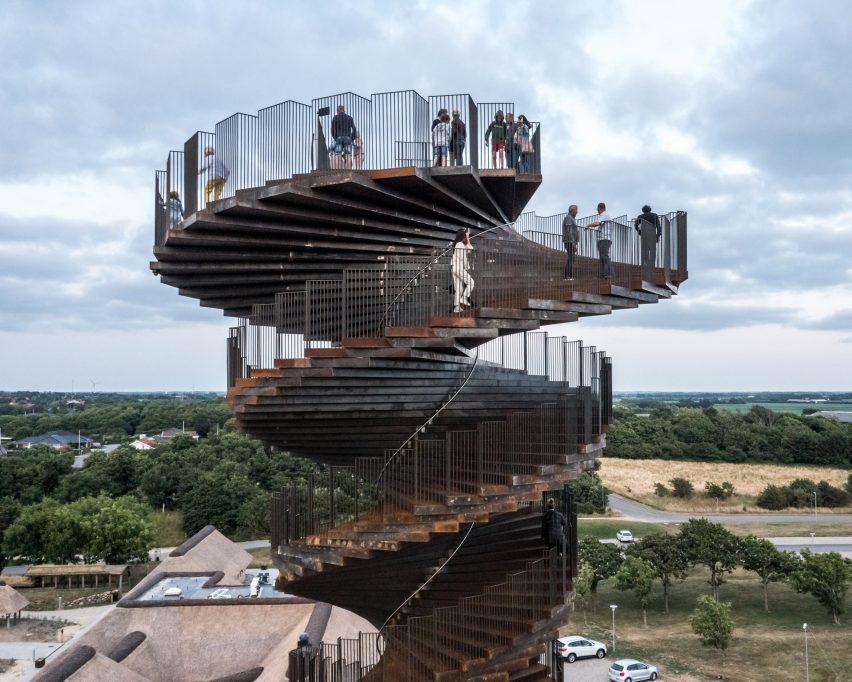 Twisting viewing tower