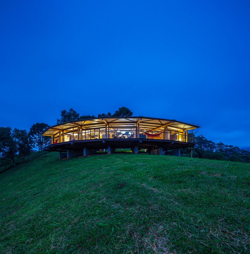 Gui Paoliello Morro Cavado House Brazil
