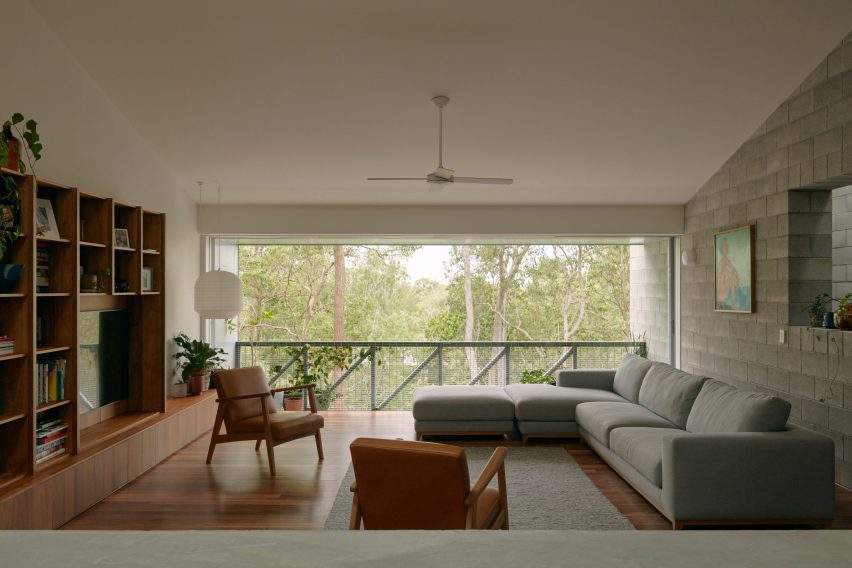 Mt Coot-Tha House by Nielsen Jenkins