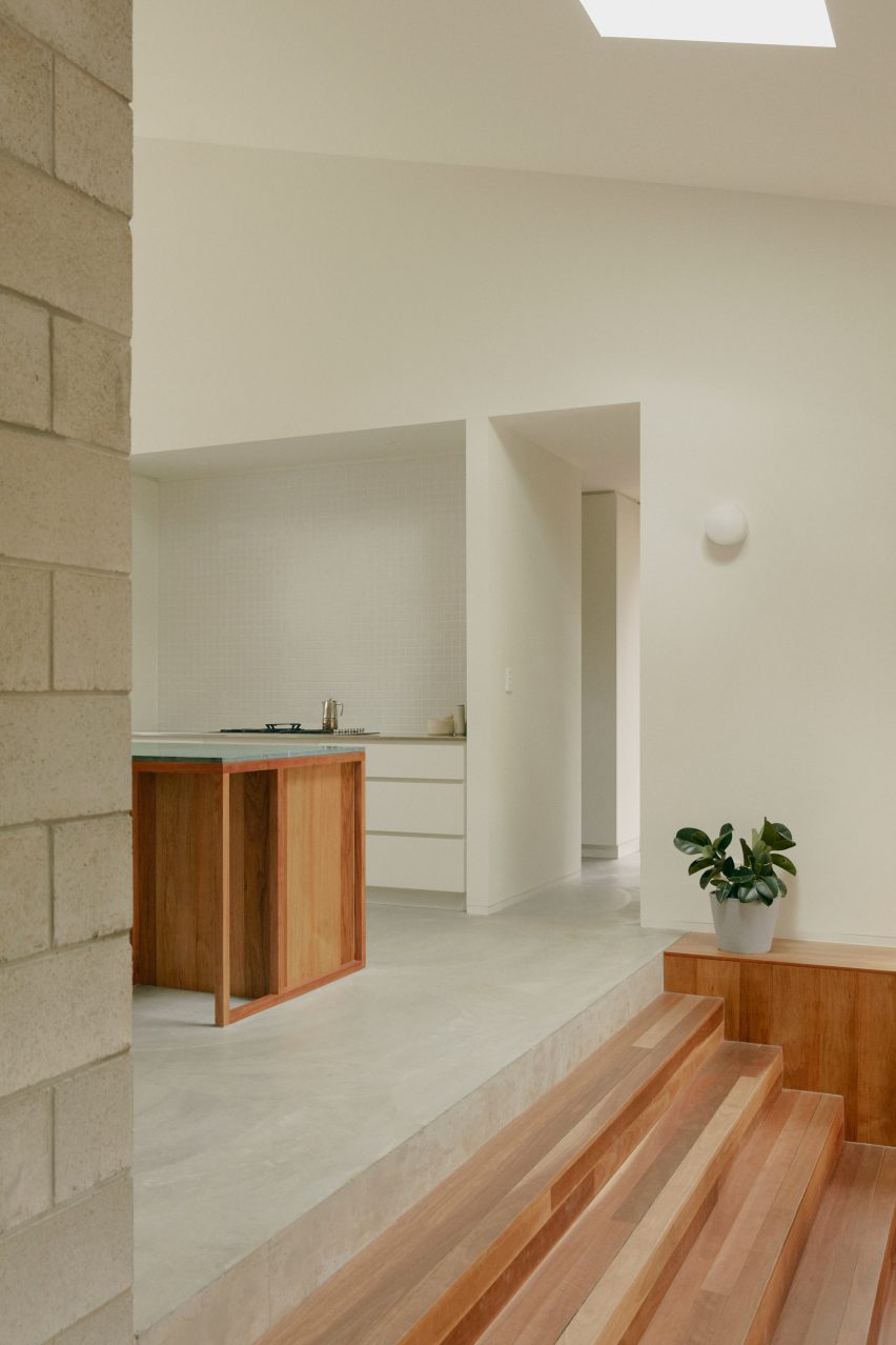 Mt Coot-Tha House by Nielsen Jenkins