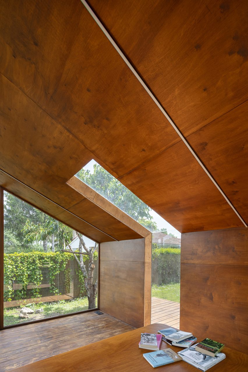 The Writers Cabin by MuDD Architects