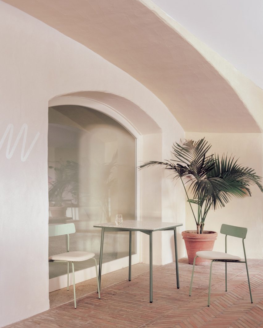 Myrto pizzeria by Studio Wok