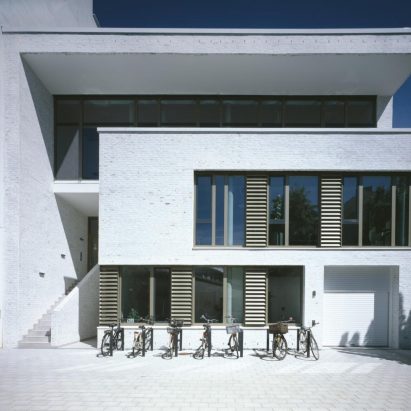 New Office Rentzelstrasse 10C by CARSTEN ROTH ARCHITEKT