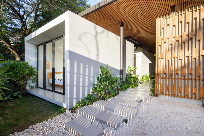 Naia by Studio Saxe
