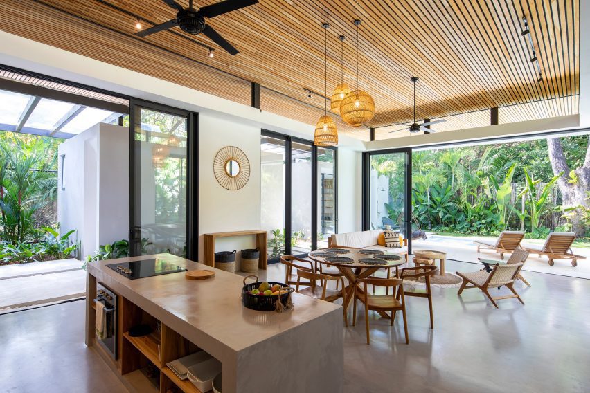 Naia by Studio Saxe