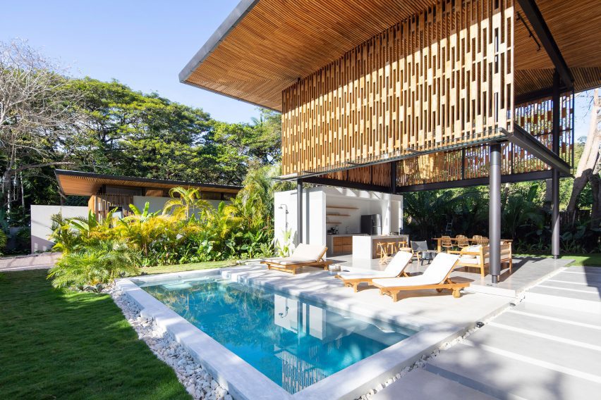 Naia by Studio Saxe