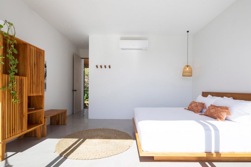 Naia by Studio Saxe