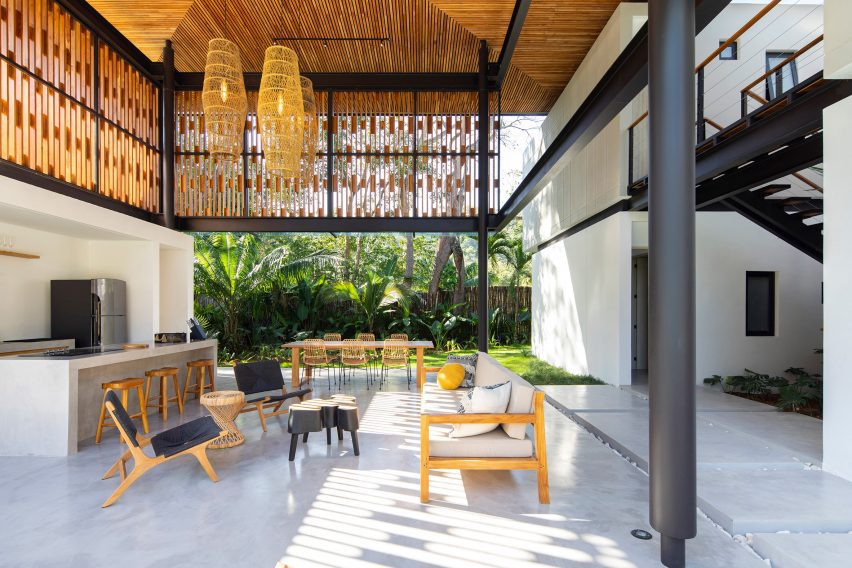 Naia by Studio Saxe