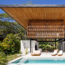 Naia by Studio Saxe