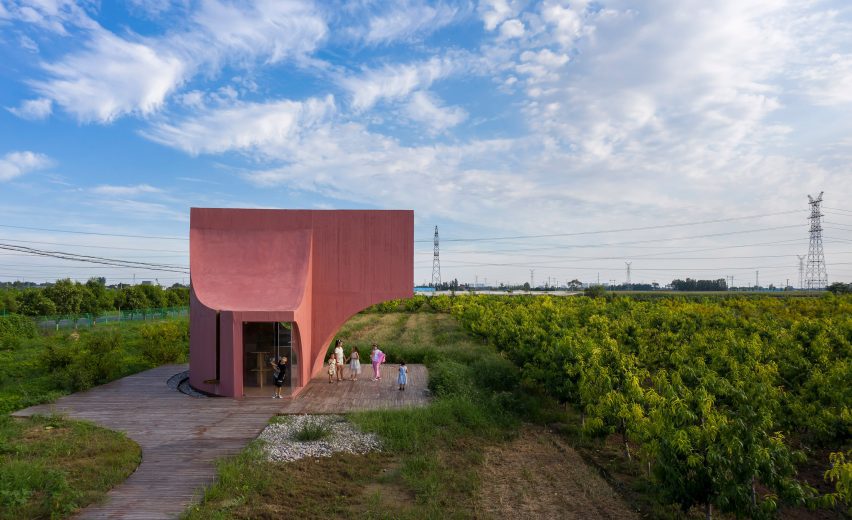The exterior of Peach Hut by Atelier Xi