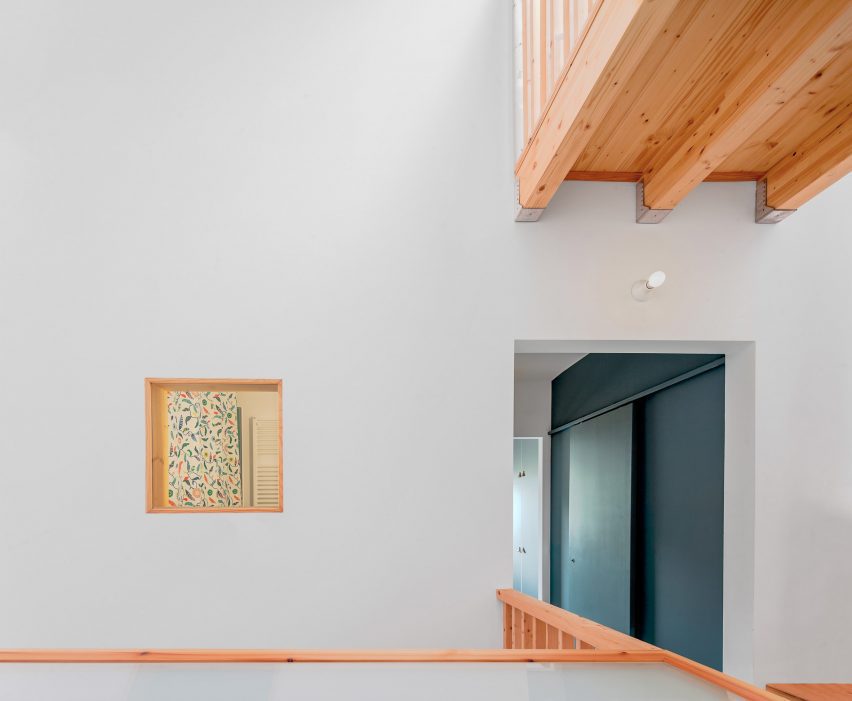 Spanish house by SAU Taller de Arquitectura