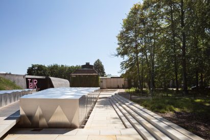 Ordrupgaard Museum extension in multifaceted steel