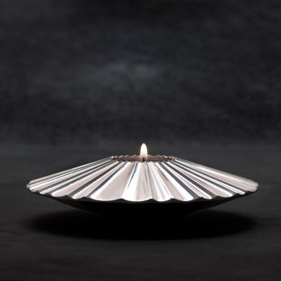 Fossil-free steel candleholder