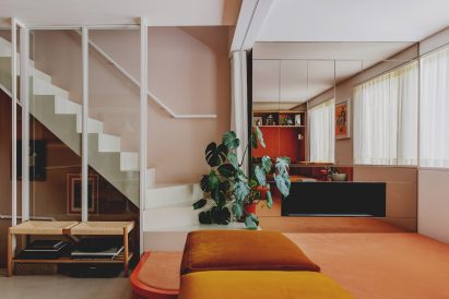 Pinks and oranges feature in the lounge