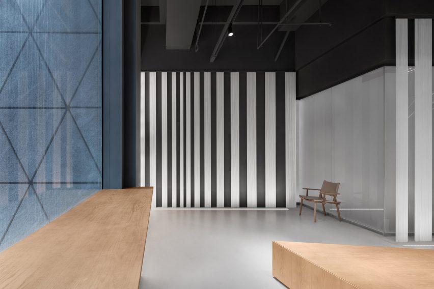 The Glade Bookstore in Chongqing by HAS Design and Research