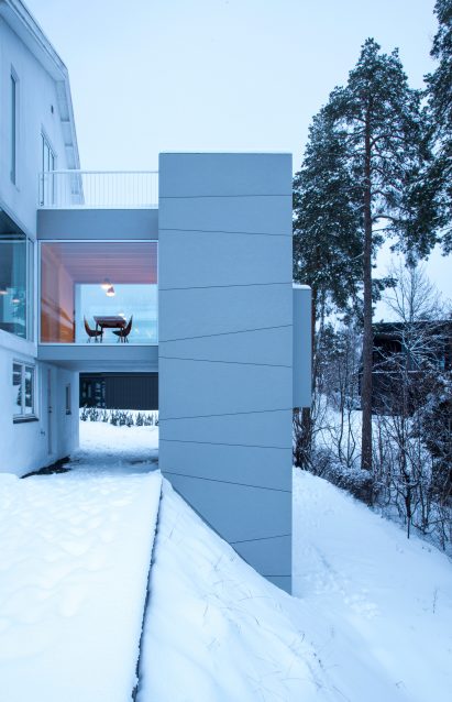 A tower-like house extension