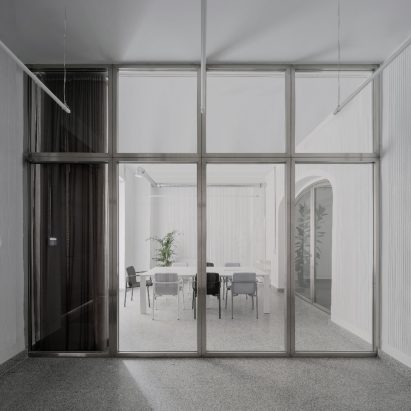 Thor Spain Office by Barrio Bohrer