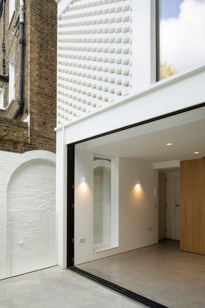 Glazed ground floor room in woodsmen Road