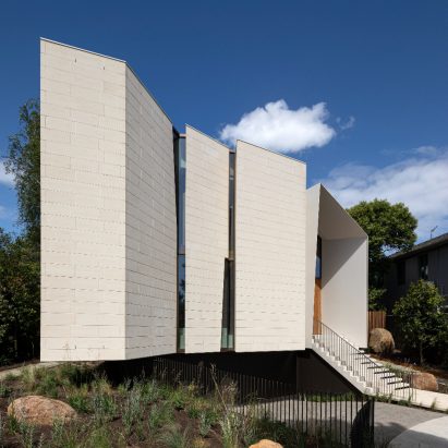 Limestone House by John Wardle Architects