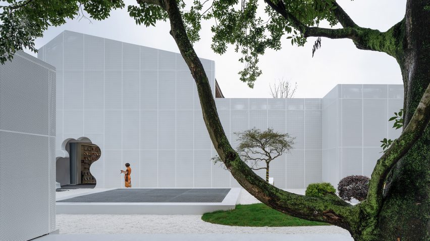 Duoyin bookstore Huangyan by Wutopia Lab