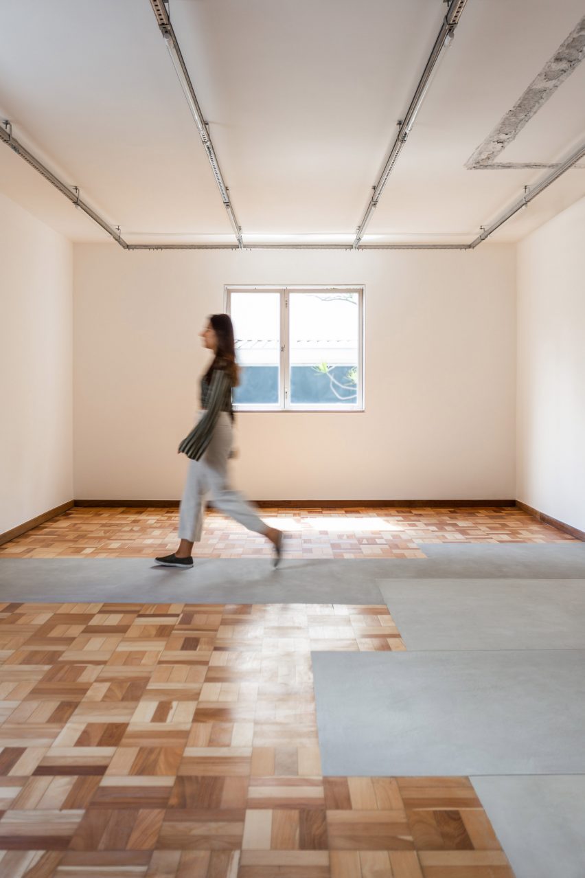 Yoga house conversion by Superlimão