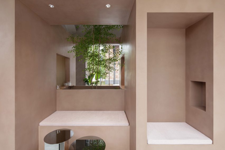 1042 coffee shop by BLUE Architecture Studio